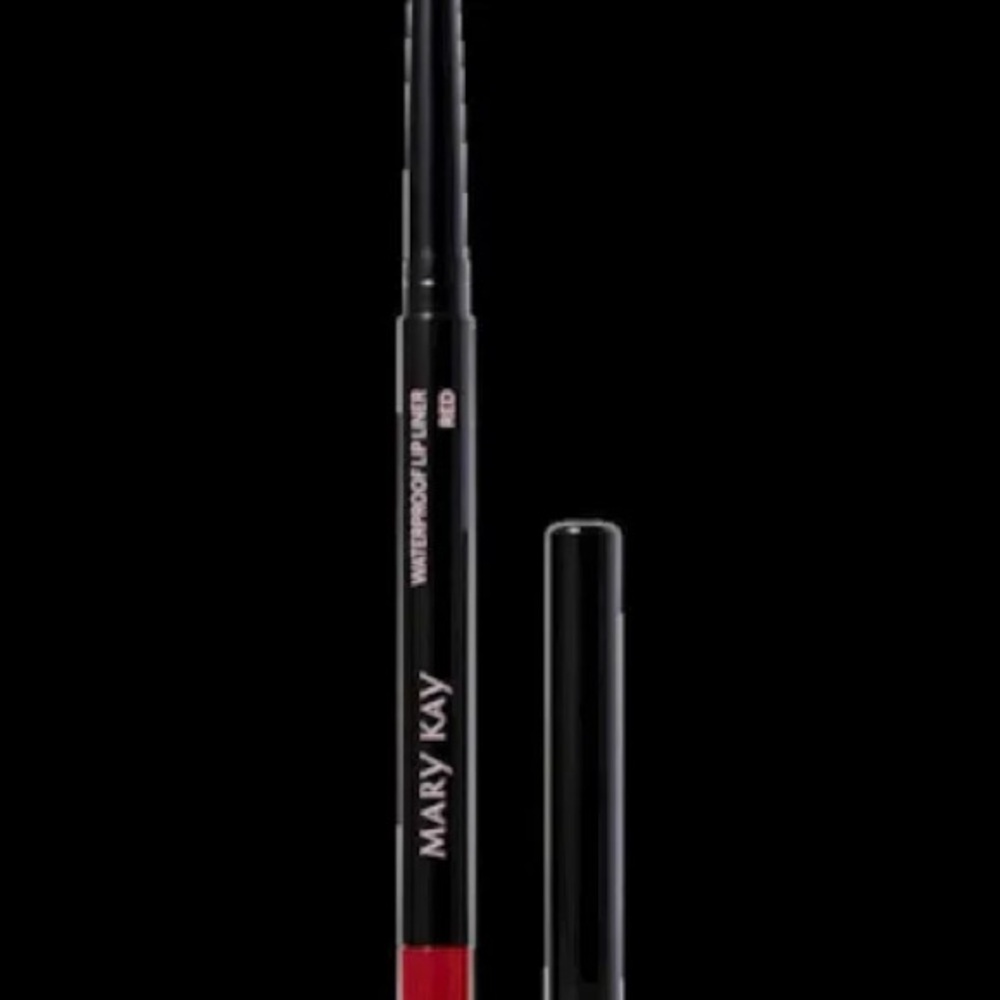 Mary Kay Bold Red Lip Liner